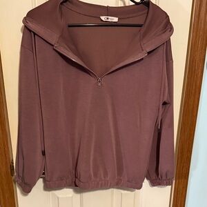 Cable & Gauge Sporty Plum Pullover